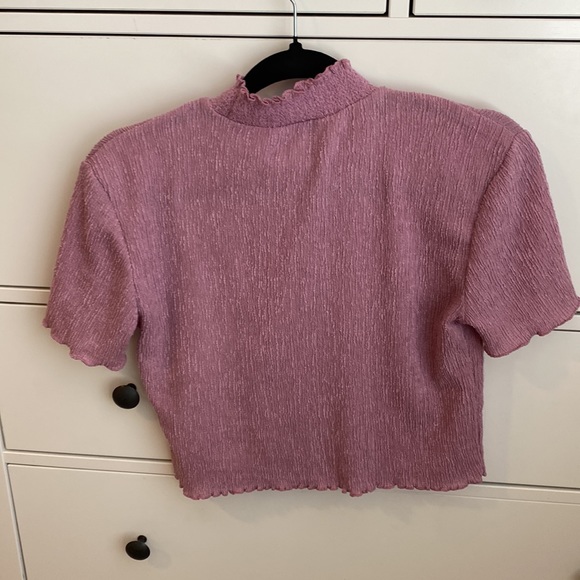 Topshop Pink Crinkle Mock Neck Crop Top Size US 6 - Picture 2 of 3